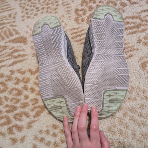 Polo Gray Knit Sneakers Size 8 - Picture 5 of 6